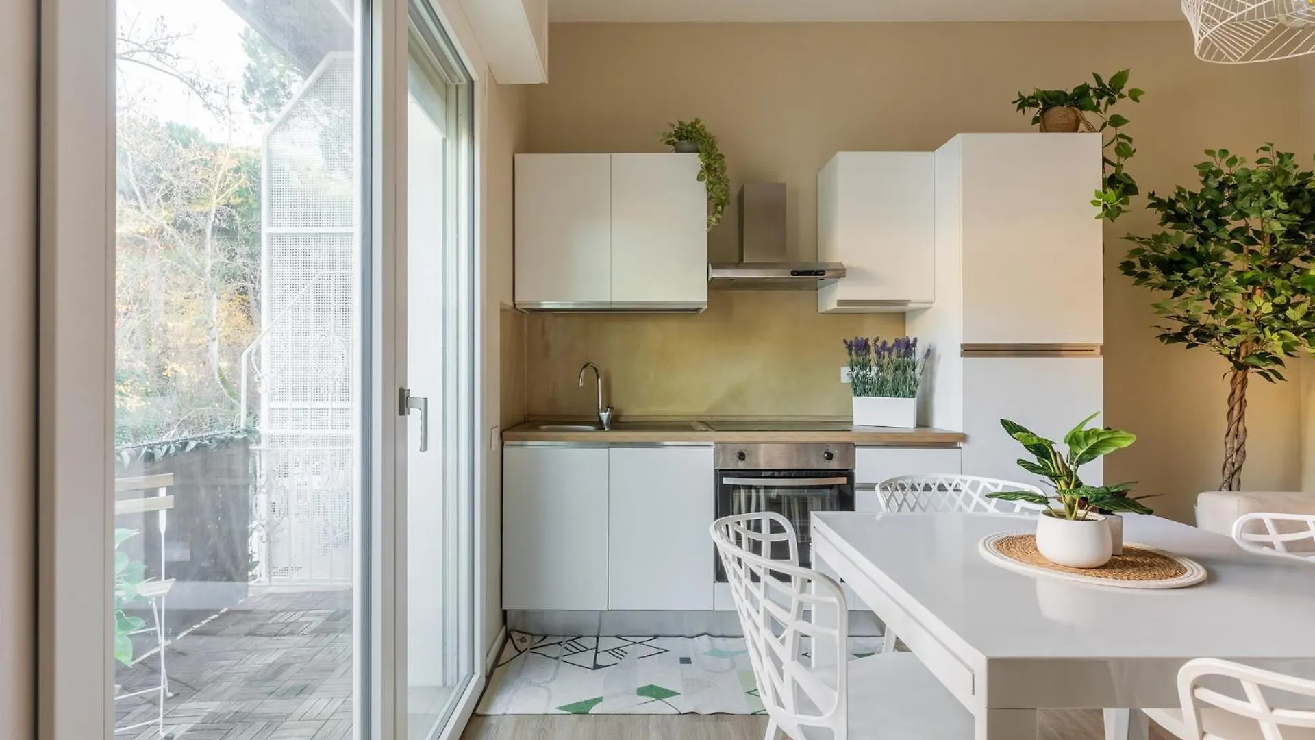 Via Giunone 1A Trilo Apartment Cervia